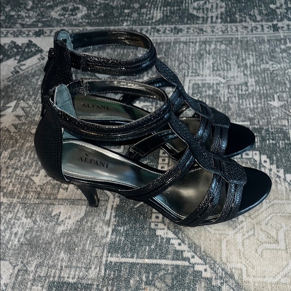 Alfani women’s Delia Black Sophisticated Heels size 8.5 - Picture 2 of 11